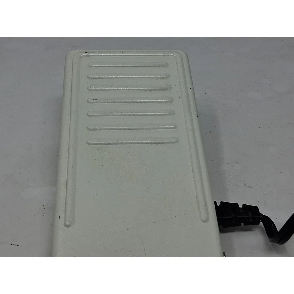 3 Prong Sewing Machine FOOT PEDAL SWITCH Model M 120V-1.0A No. 475005. D